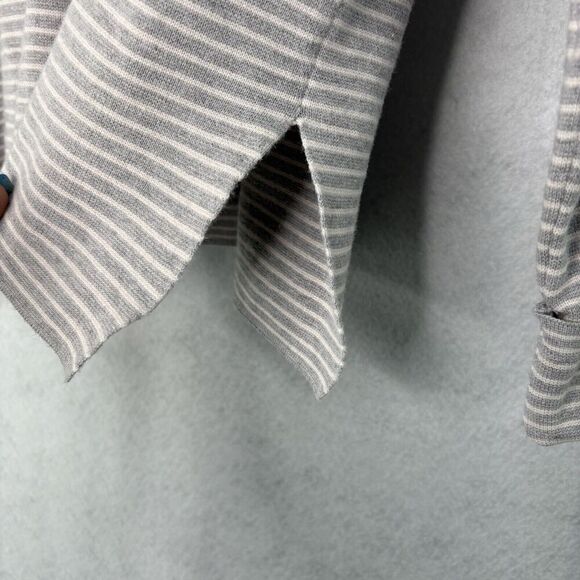 Eileen Fisher Women’s Gray Sz PS Striped 70% Organic Cotton/Silk Blend Sweater - Picture 7 of 8